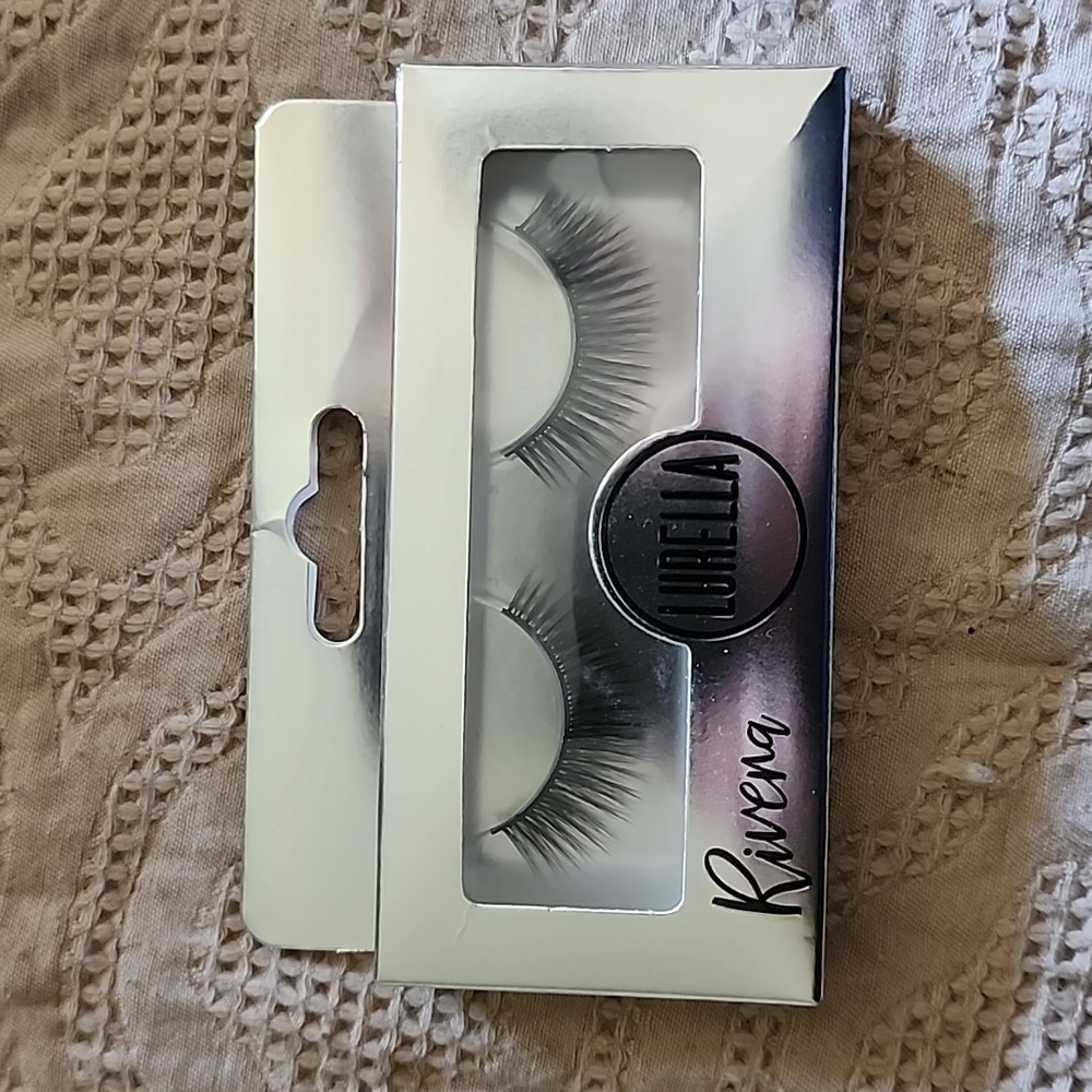 Eyelashes